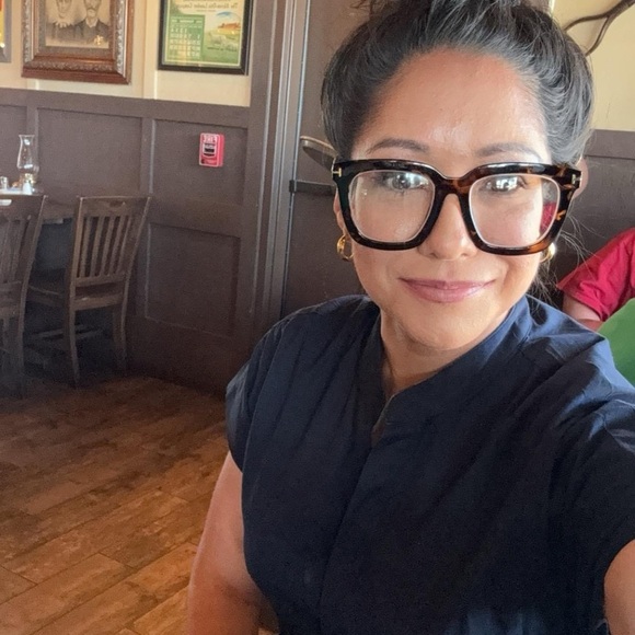 Hey welcome to my Poshmark closet!! Open to all offers. - Picture 4 of 8